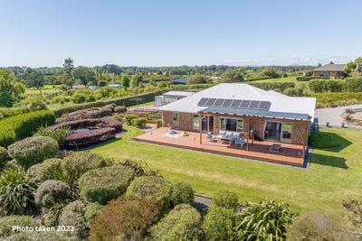 /international/nz/10c-bell-road-whatawhata-waikato-380119878493/