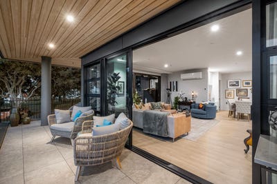 /international/nz/6-park-street-tauranga-central-bay-of-plenty-380119879026/