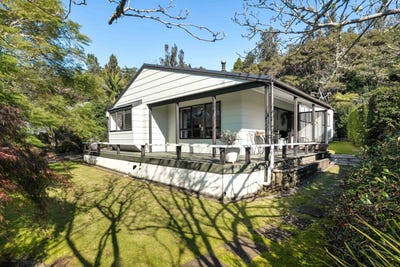 /international/nz/125-park-avenue-whangamata-coromandel-380119866276/