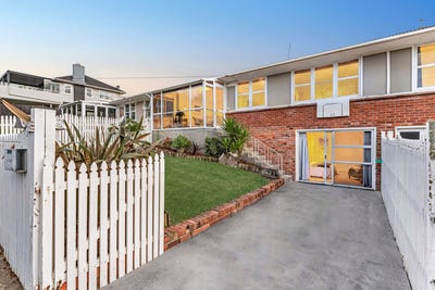 /international/nz/2-1-appleyard-crescent-meadowbank-auckland-380119941931/