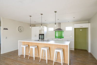 /international/nz/36-henderson-drive-alexandra-central-otago-lakes-district-380119870982/