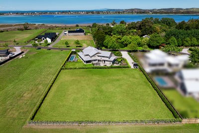 /international/nz/28-sandpiper-avenue-point-wells-auckland-380119818937/
