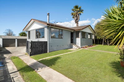 /international/nz/13-arodella-crescent-ranui-auckland-380119940924/