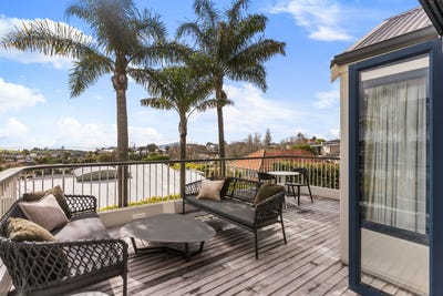 /international/nz/31a-godden-crescent-mission-bay-auckland-380119881699/