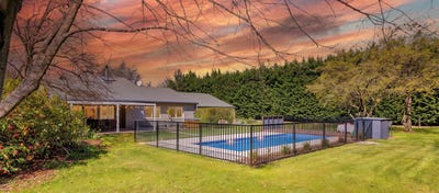 /international/nz/2469-tram-road-west-eyreton-canterbury-380120024863/
