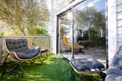 /international/nz/27b-st-benedicts-street-eden-terrace-auckland-380119821093/