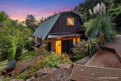 /international/nz/22-600-hikuai-settlement-road-pauanui-coromandel-380119984444/