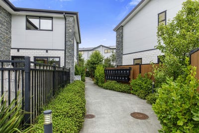/international/nz/4-johnston-grove-taita-wellington-380119843838/