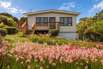 /international/nz/33-whakarite-road-ostend-auckland-380120126620/