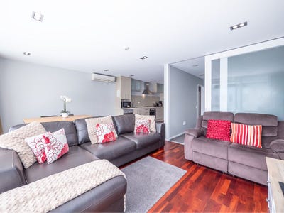/international/nz/paihia-sails-11-82-marsden-road-paihia-northland-380119817826/