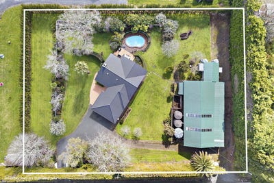 /international/nz/125-old-railway-road-riverhead-auckland-380119881559/