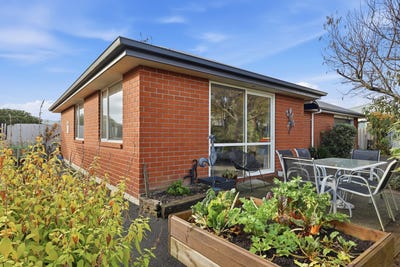 /international/nz/8a-victoria-street-mosgiel-otago-380119830784/