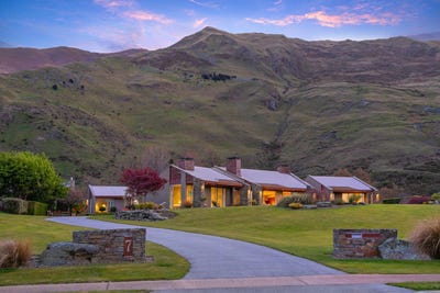 /international/nz/7-foxglove-heights-wanaka-central-otago-lakes-district-380119984405/