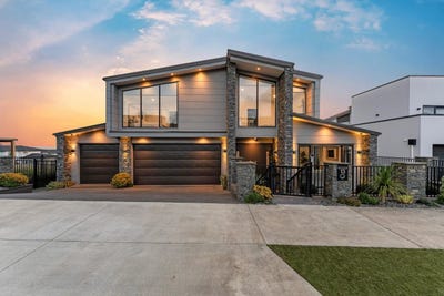 /international/nz/13-michael-richard-place-east-tamaki-heights-auckland-380119845574/