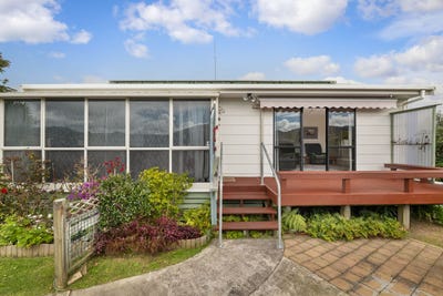 /international/nz/108a-totara-close-thames-coromandel-380119936180/