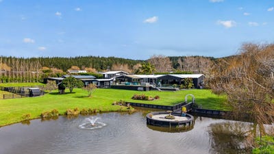 /international/nz/240-mill-flat-road-riverhead-auckland-380119880883/