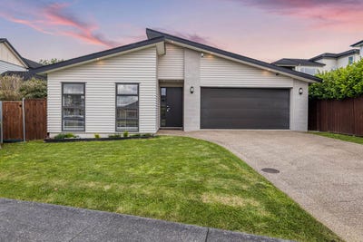 /international/nz/23-gumdigger-rise-millwater-auckland-380120077860/