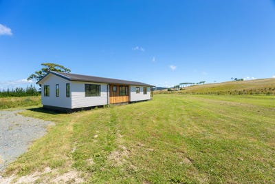/international/nz/20-journeys-end-tapora-auckland-380119852715/
