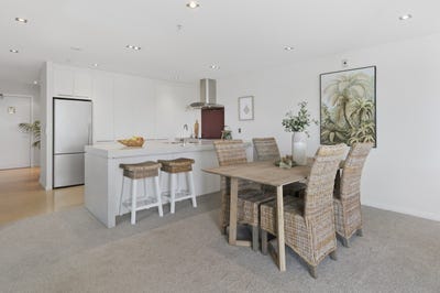 /international/nz/902-72-devonport-road-tauranga-central-bay-of-plenty-380119820968/