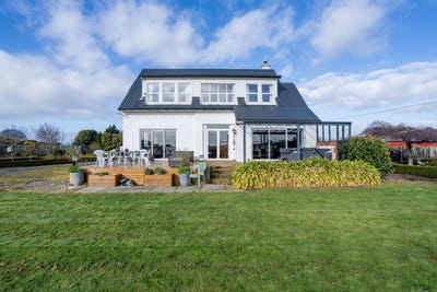 /international/nz/391-bay-road-west-plains-southland-380119984332/
