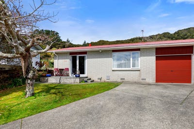 /international/nz/73a-holland-street-wainuiomata-wellington-380120025867/