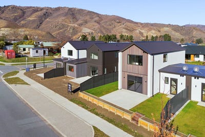 /international/nz/0-prospectors-park-cromwell-central-otago-lakes-district-380119871381/