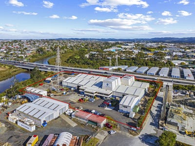 /international/nz/82-the-concourse-henderson-auckland-380119938407/