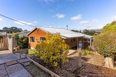 /international/nz/48-mcentee-road-waitakere-auckland-380119871447/