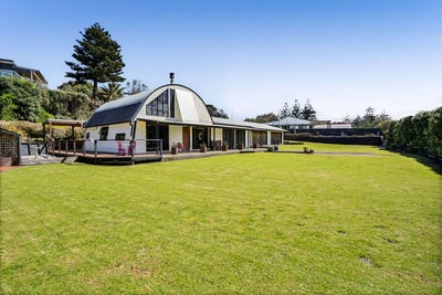 /international/nz/9-beach-road-patea-taranaki-380120036112/