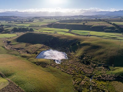 /international/nz/208-wilderness-road-te-anau-southland-380119846596/