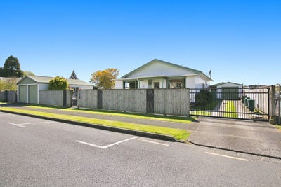 /international/nz/30-memorial-place-waitara-taranaki-380120025771/