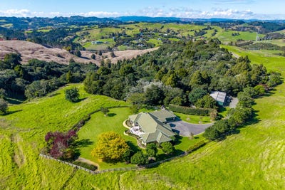 /international/nz/147-brownhill-road-whitford-auckland-380119860452/