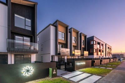 /international/nz/49-flat-bush-school-road-flat-bush-auckland-380119875807/