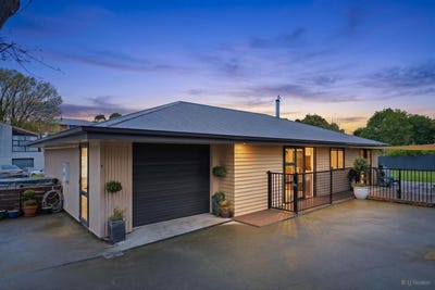 /international/nz/2-32a-archer-street-parkside-canterbury-380120025554/