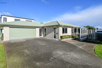/international/nz/21a-8-village-place-tuakau-21a-8-village-place-tuakau-auckland-380119844538/