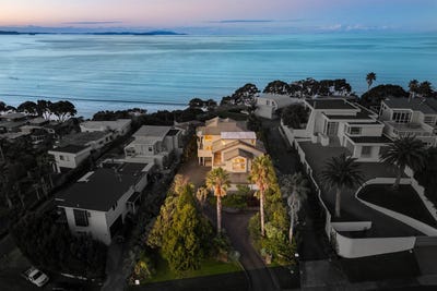 /international/nz/34-marellen-drive-red-beach-auckland-380119853926/