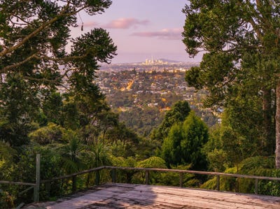 /international/nz/240-konini-road-titirangi-auckland-380119808655/