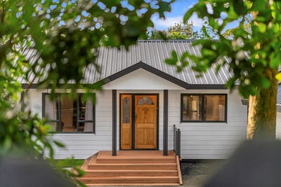 /international/nz/3-paparata-road-bombay-auckland-380119833843/
