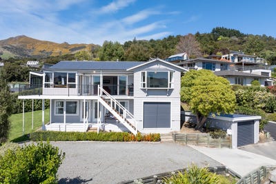 /international/nz/19-watson-street-akaroa-canterbury-380120077491/
