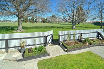 /international/nz/505-poplar-place-akina-hawkes-bay-380119870740/