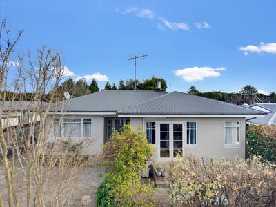 /international/nz/120-murdoch-road-west-raureka-hawkes-bay-380119941811/