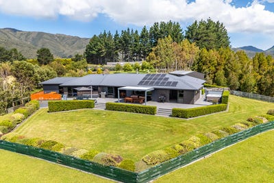/international/nz/227-marchant-road-kaitoke-wellington-380119820220/