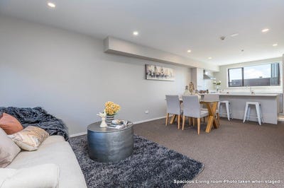 /international/nz/1-glenside-crescent-grafton-auckland-380119814537/