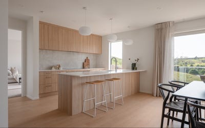/international/nz/6-kiwi-close-clyde-central-otago-lakes-district-380120145366/