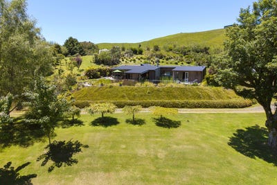 /international/nz/1585-poihipi-road-oruanui-central-north-island-380119865607/