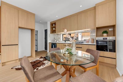 /international/nz/7-27-red-hill-road-papakura-auckland-380119823780/