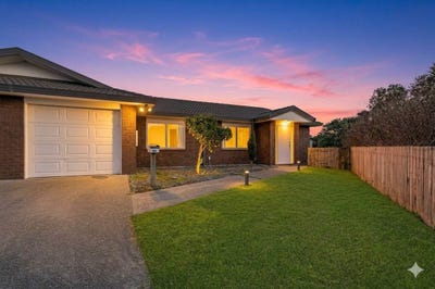 /international/nz/10-15-o-sullivan-place-waiuku-auckland-380119847811/