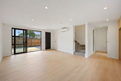 /international/nz/24-leonard-road-mount-wellington-auckland-380119851612/