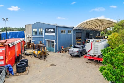 /international/nz/22-shamrock-drive-kumeu-auckland-380119848980/