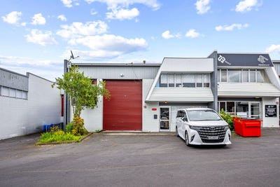 /international/nz/44-48-ellice-road-wairau-valley-auckland-380120077761/